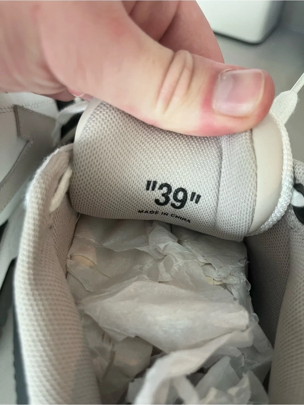 Off-White Black, White and Cream Arrow Low-Top Sneakers